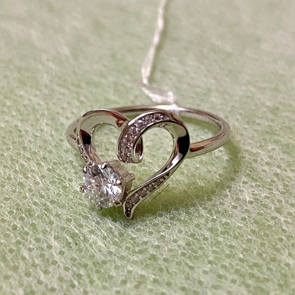 Sterling Silver Heart Ring with Clear Moissanites and certificate - Picture 6 of 9